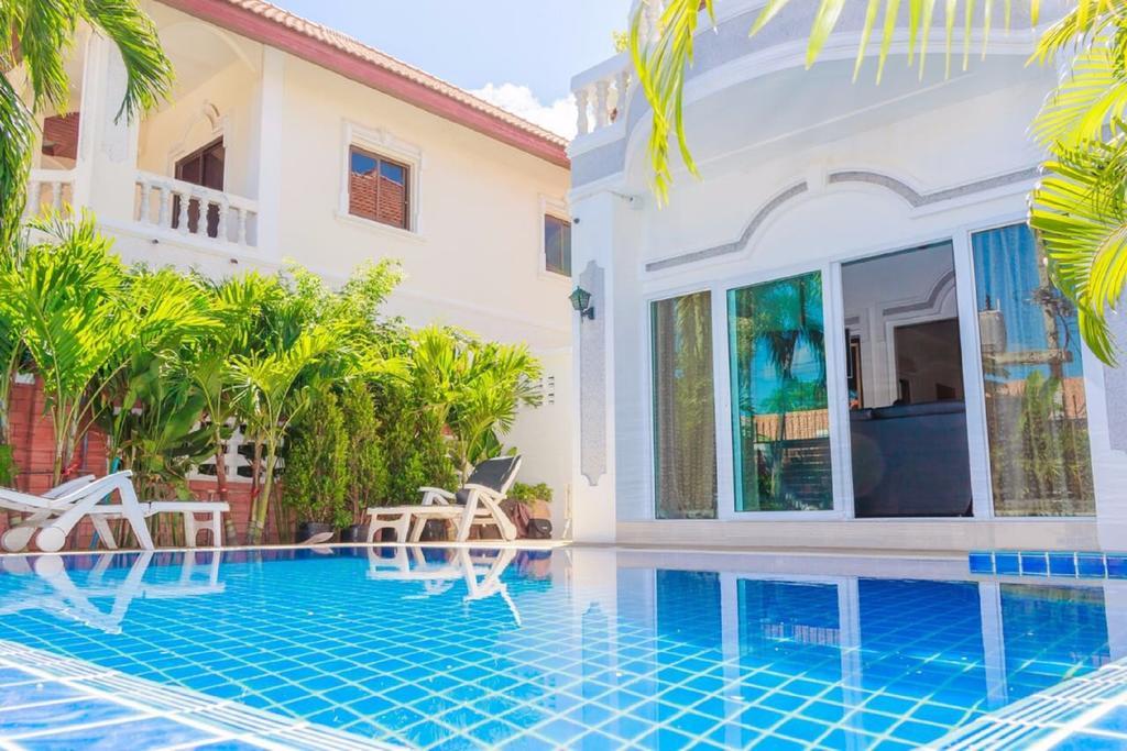 Ratana Villa - Pattaya Holiday House Walking Street 7 Bedrooms Dış mekan fotoğraf