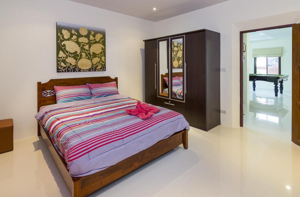 Ratana Villa - Pattaya Holiday House Walking Street 7 Bedrooms Dış mekan fotoğraf